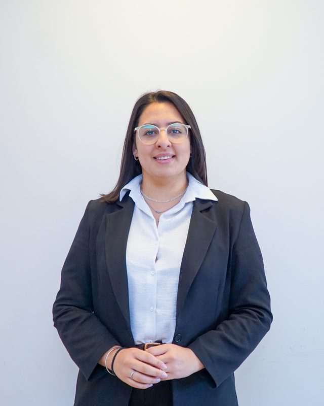 Stefania, Líder Administrativo