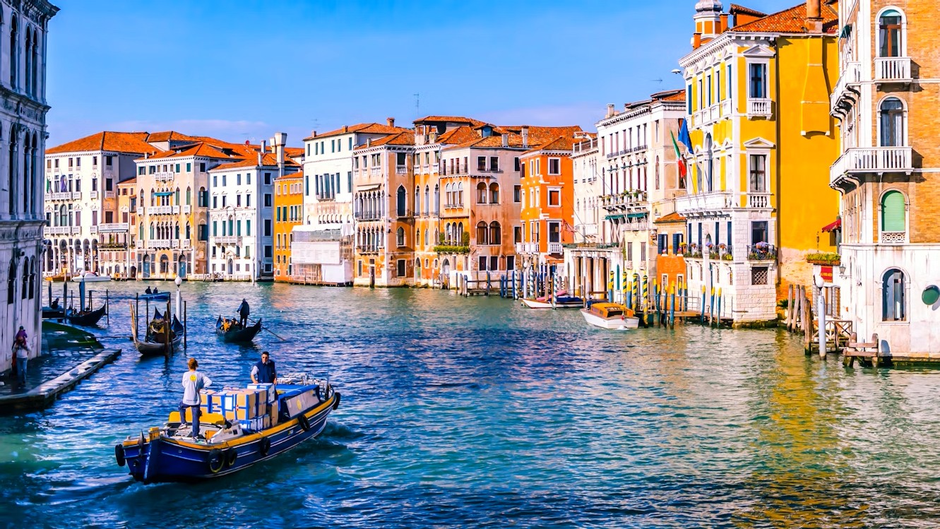 Clasicos de Europa y Carnaval de Venecia